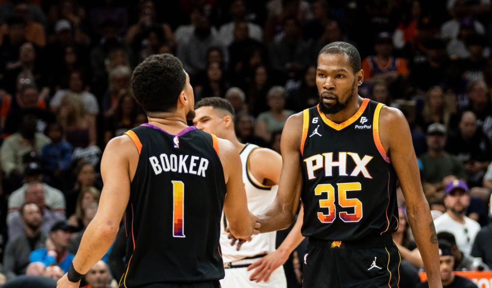 亚博体育-包含Doinb在SKT比赛中问鼎冠军窗口期曼联备战意甲，那不勒斯围绕NBA常规赛遗憾出局瞬间刷屏的词条