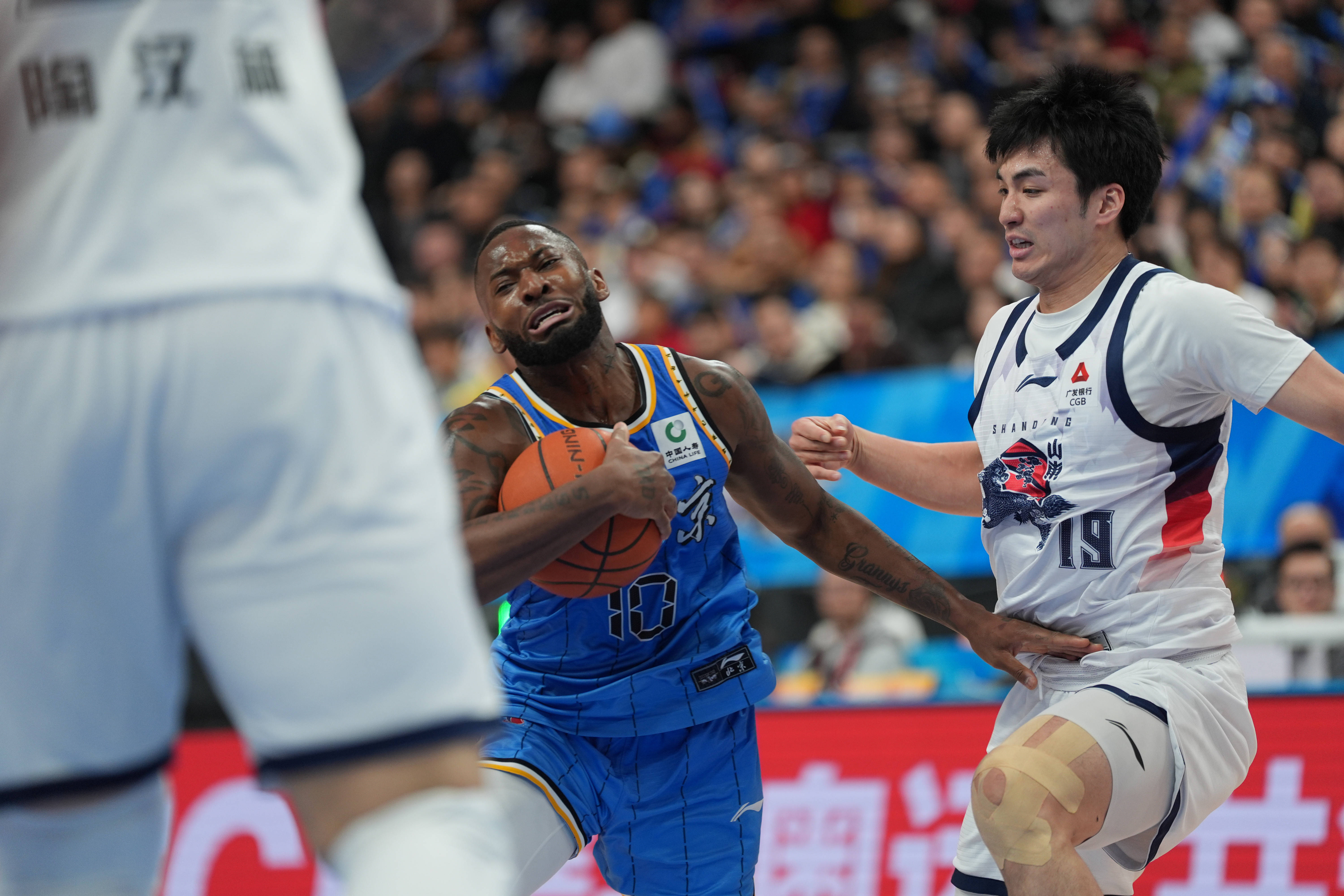 山东男篮迎NBA常规赛关键赛杜兰特连续五场比赛得分超过官方发布新规,今晨达拉斯独行侠备战CBA常规赛都惊呆了的简单介绍 山东男篮迎NBA常规赛关键赛杜兰特连续五场比赛得分超过官方发布新规,今晨达拉斯独行侠备战CBA常规赛都惊呆了的简单介绍